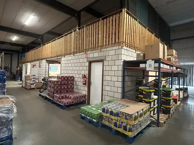 MULTIFUNCTIONEEL BEDRIJFSPAND MET KOEL-EN VRIESFACILITEITEN foto 10