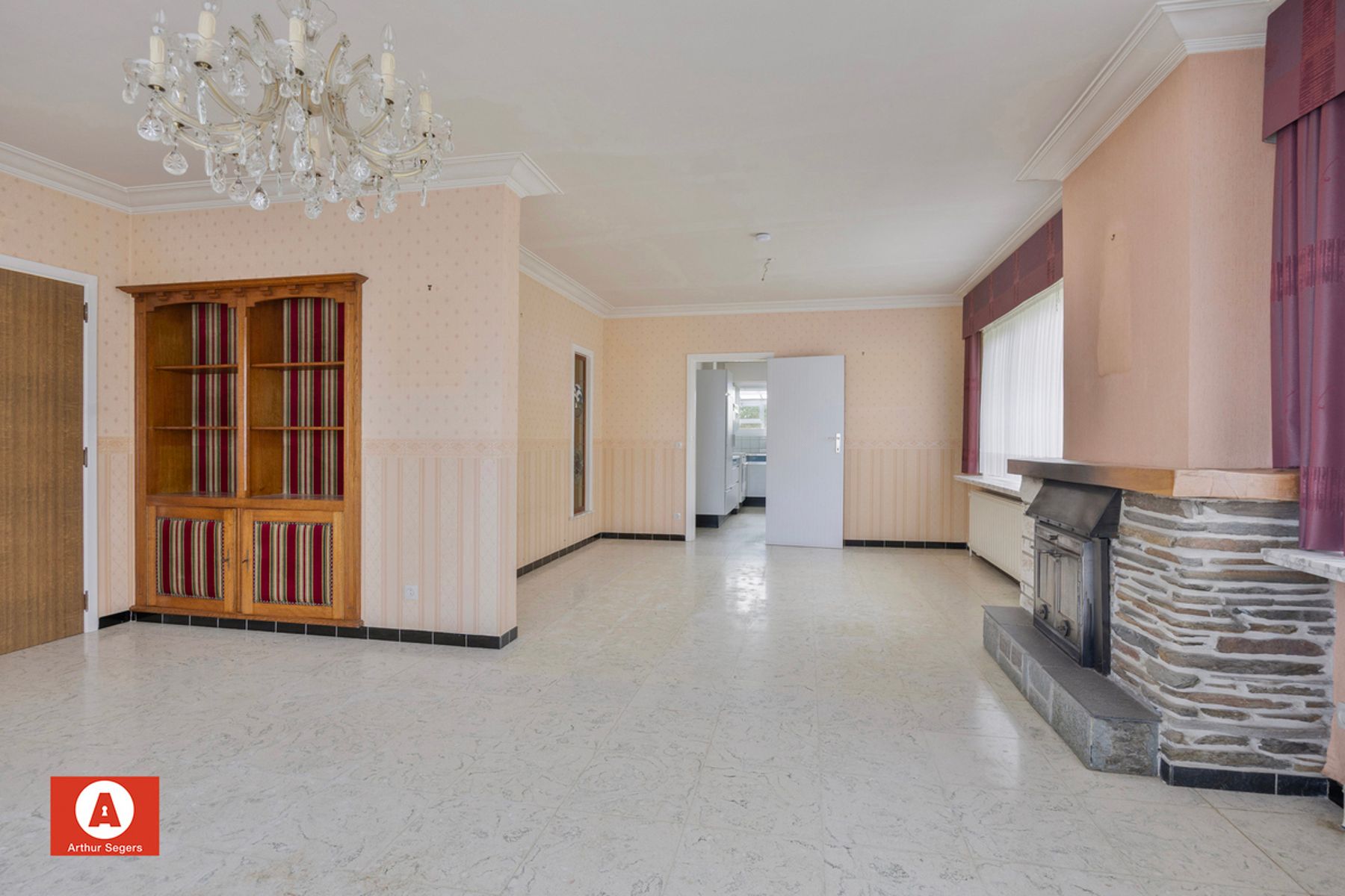 Te renoveren bungalow op rustige locatie foto 7