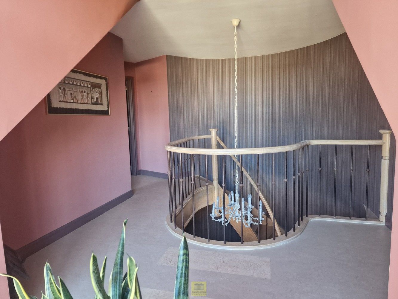 Charmante ruime villa in rustige, doodlopende straat foto 21