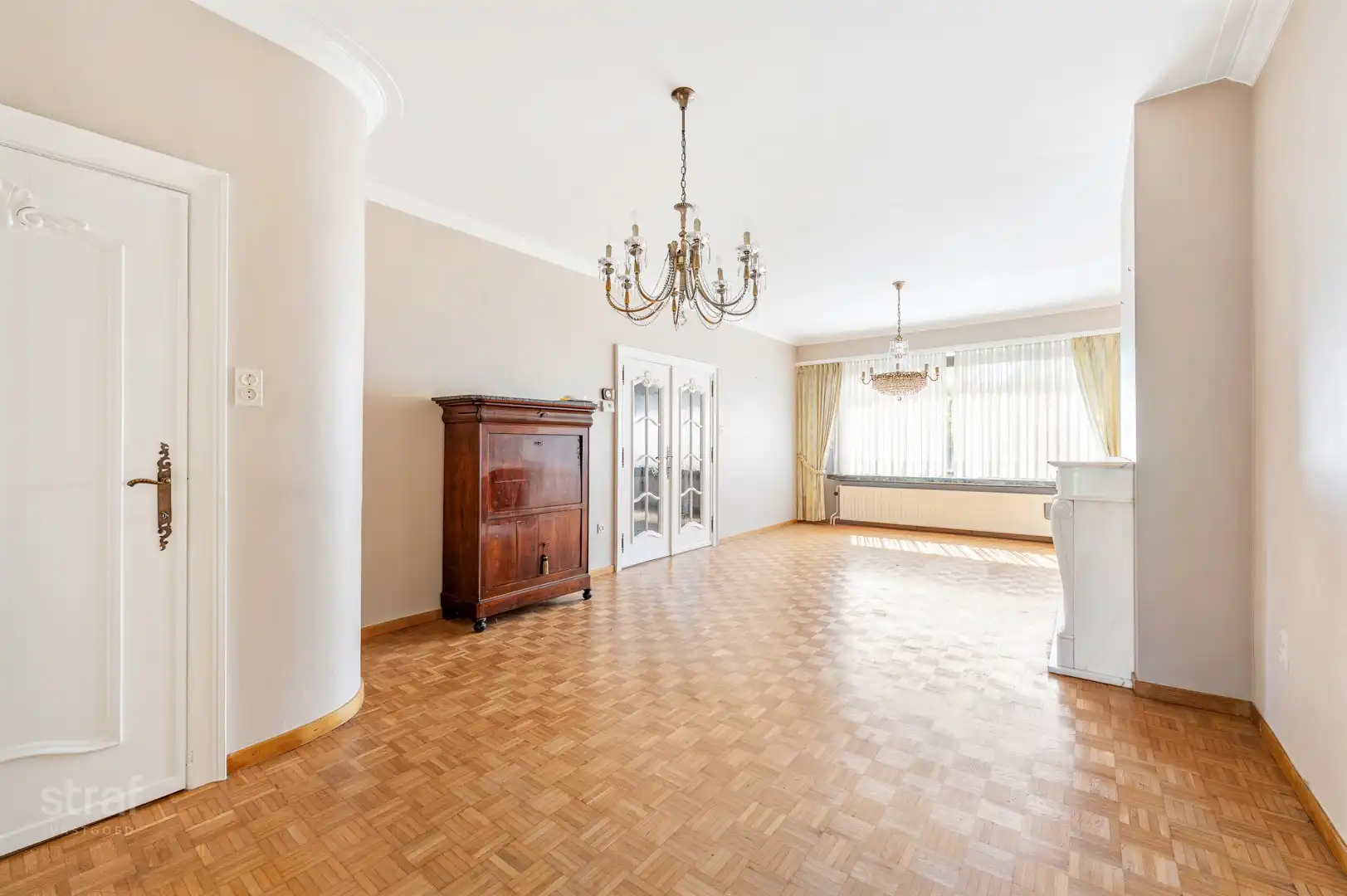 Ruime gezinswoning met grote tuin en tot vijf slaapkamers foto 2