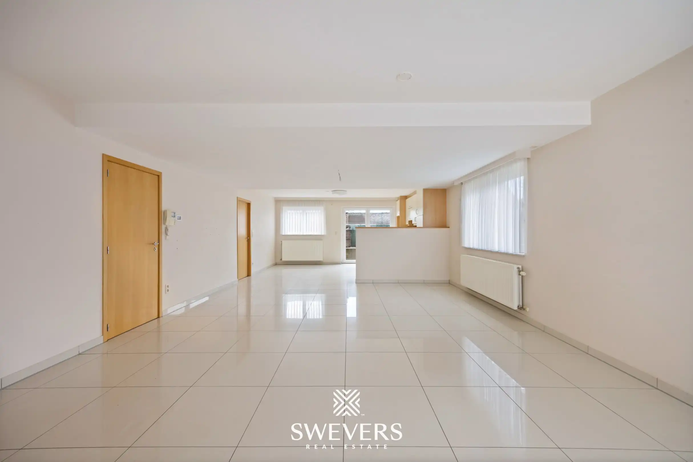 Uitstekend gelegen gelijkvloers appartement met 2 slaapkamers en private tuin foto 5