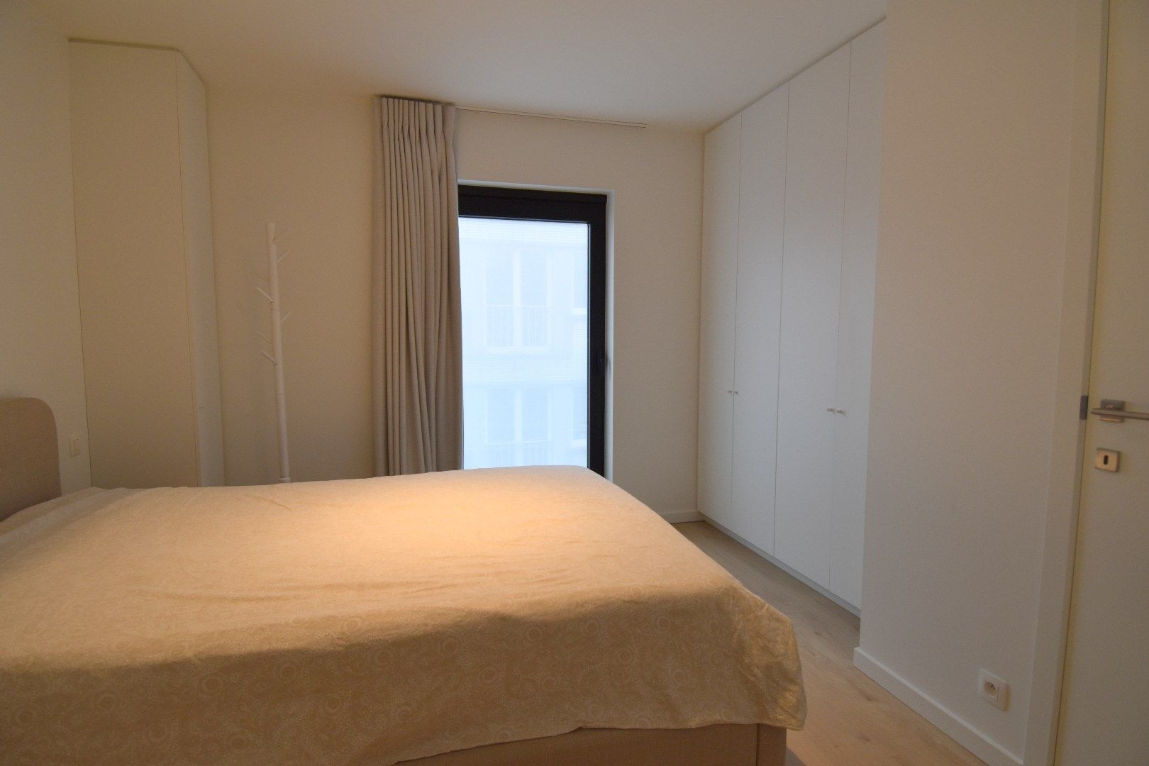 Luxe 1 slaapkamer appartement met terras in centrum Kortrijk foto 8