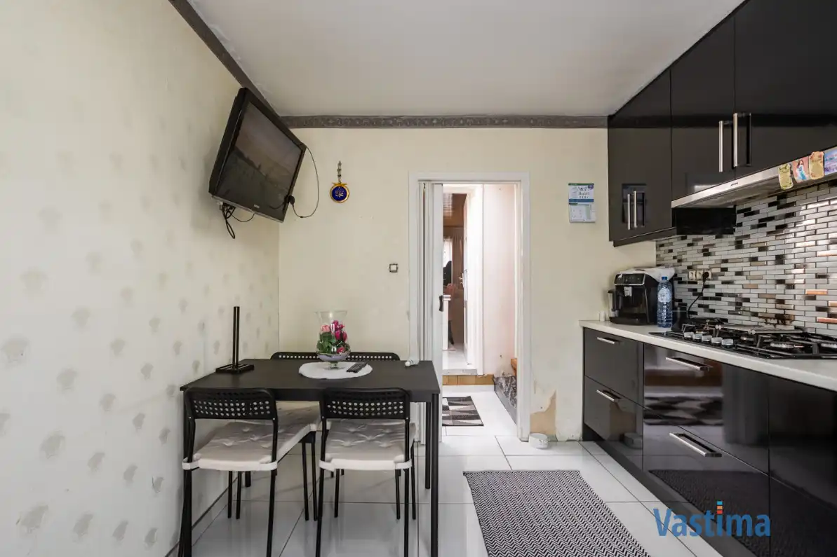 Gezinswoning met loods in Aalst – perfect voor wonen én werken foto 8