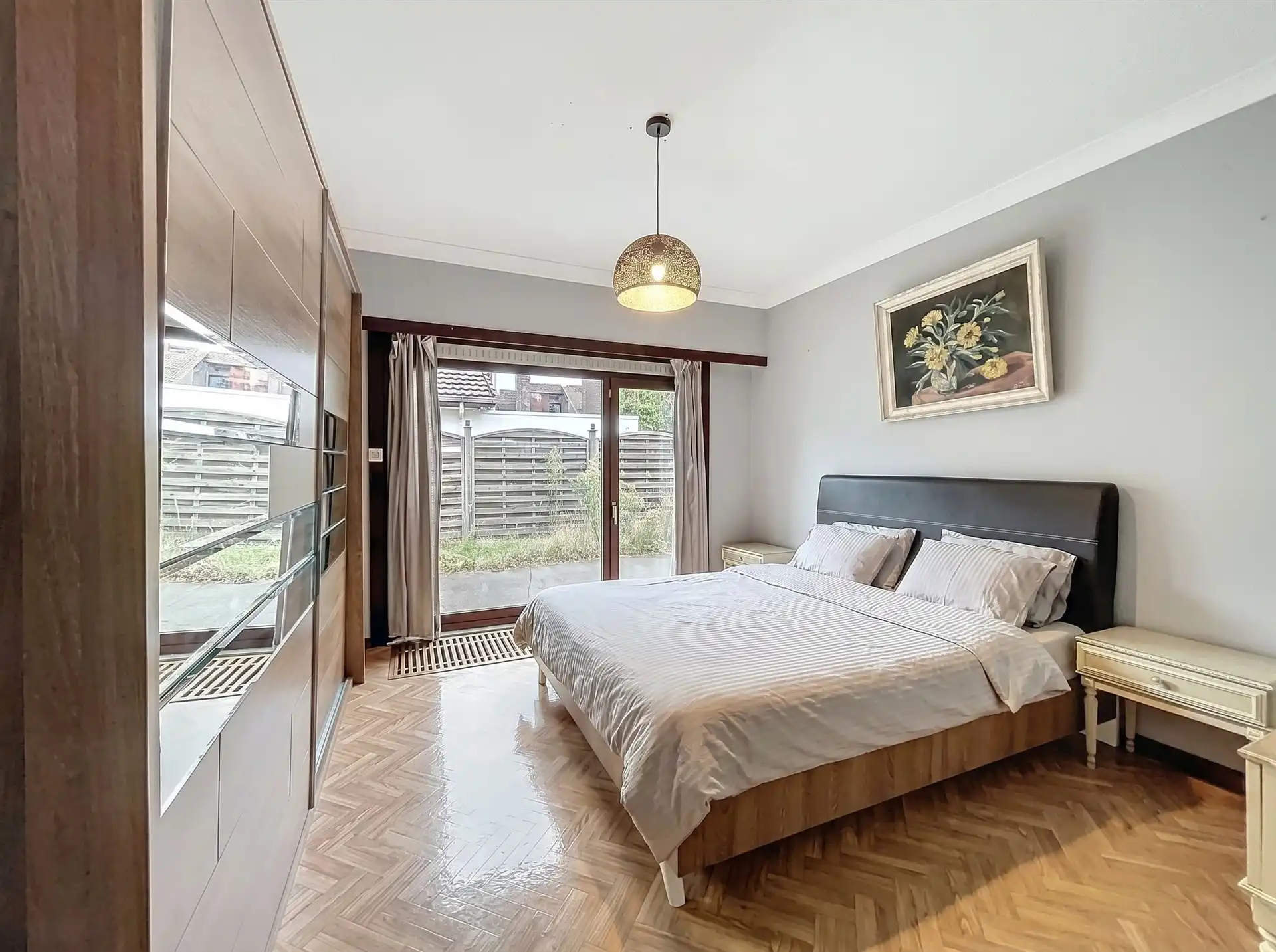 Woning met magazijn en kantoor op perceel van 2185m² foto 8
