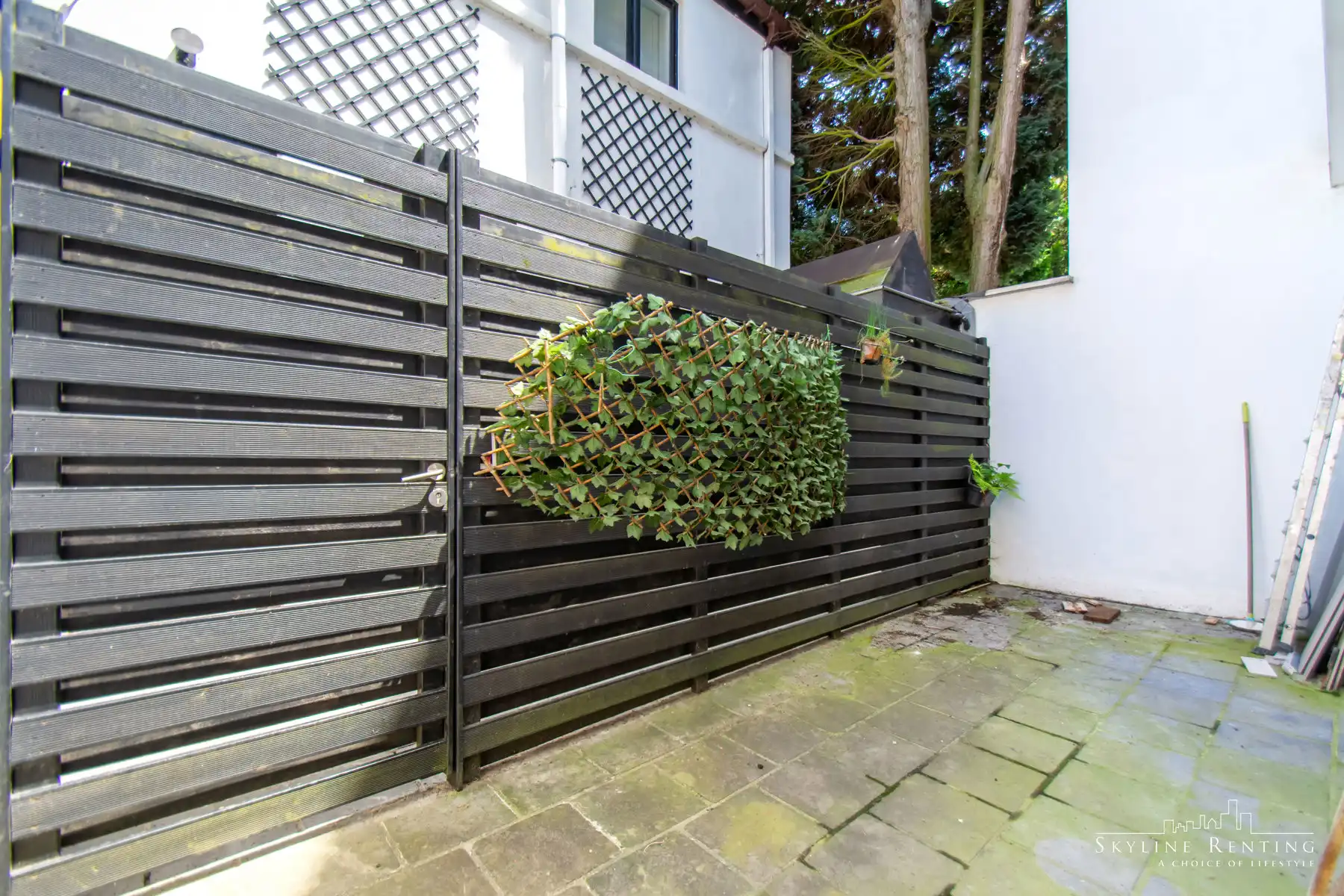 Gemeubeld duplex huis met tuin & privézwembad in Elsene foto 2
