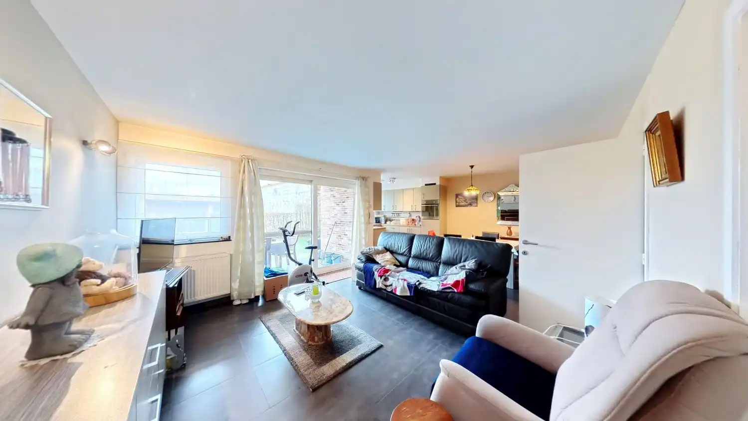 Recent, energiezuinig appartement mét garage! foto 3