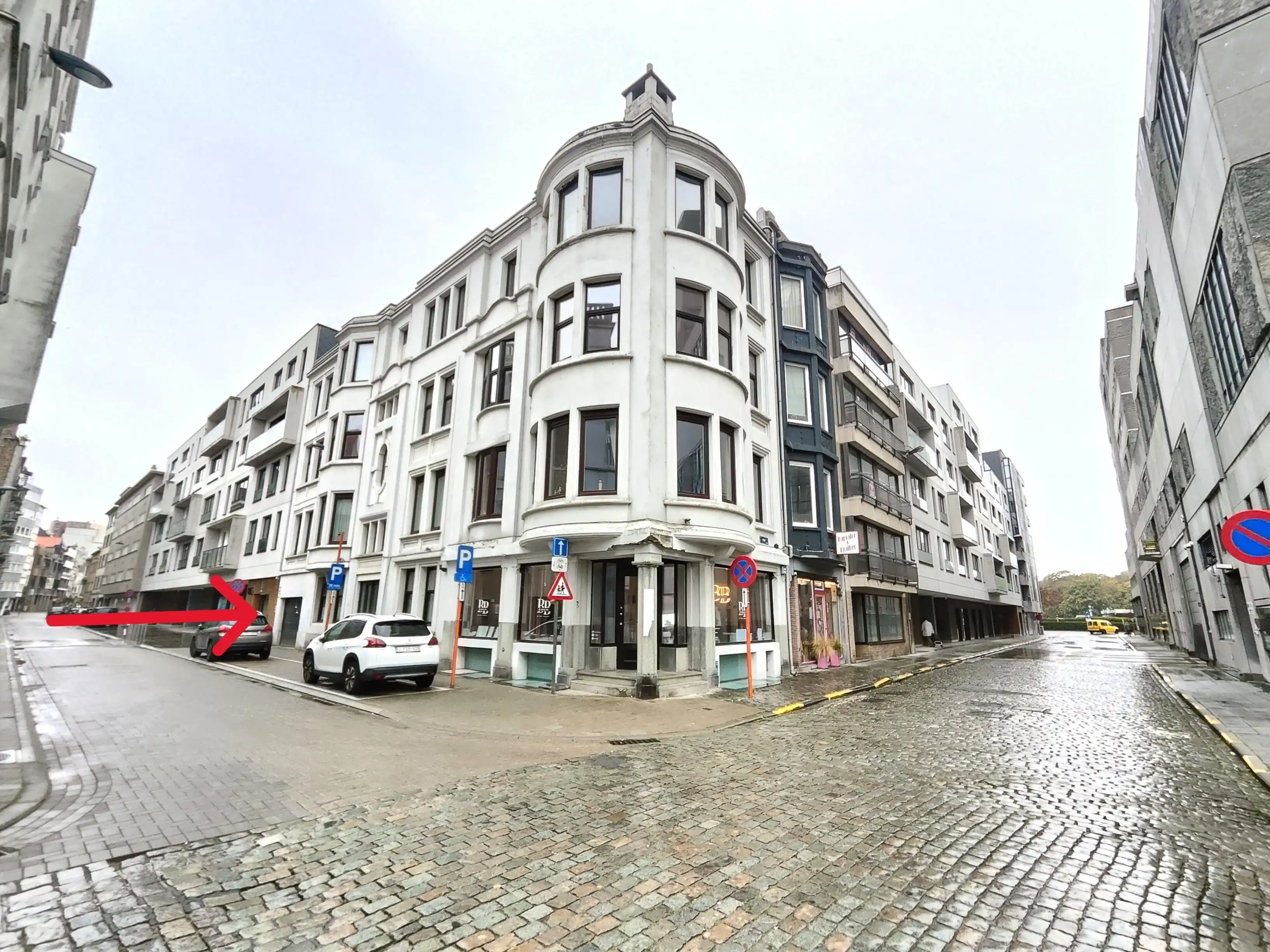 Private GARAGE te koop te Oostende thv De Grote Post !** foto 2