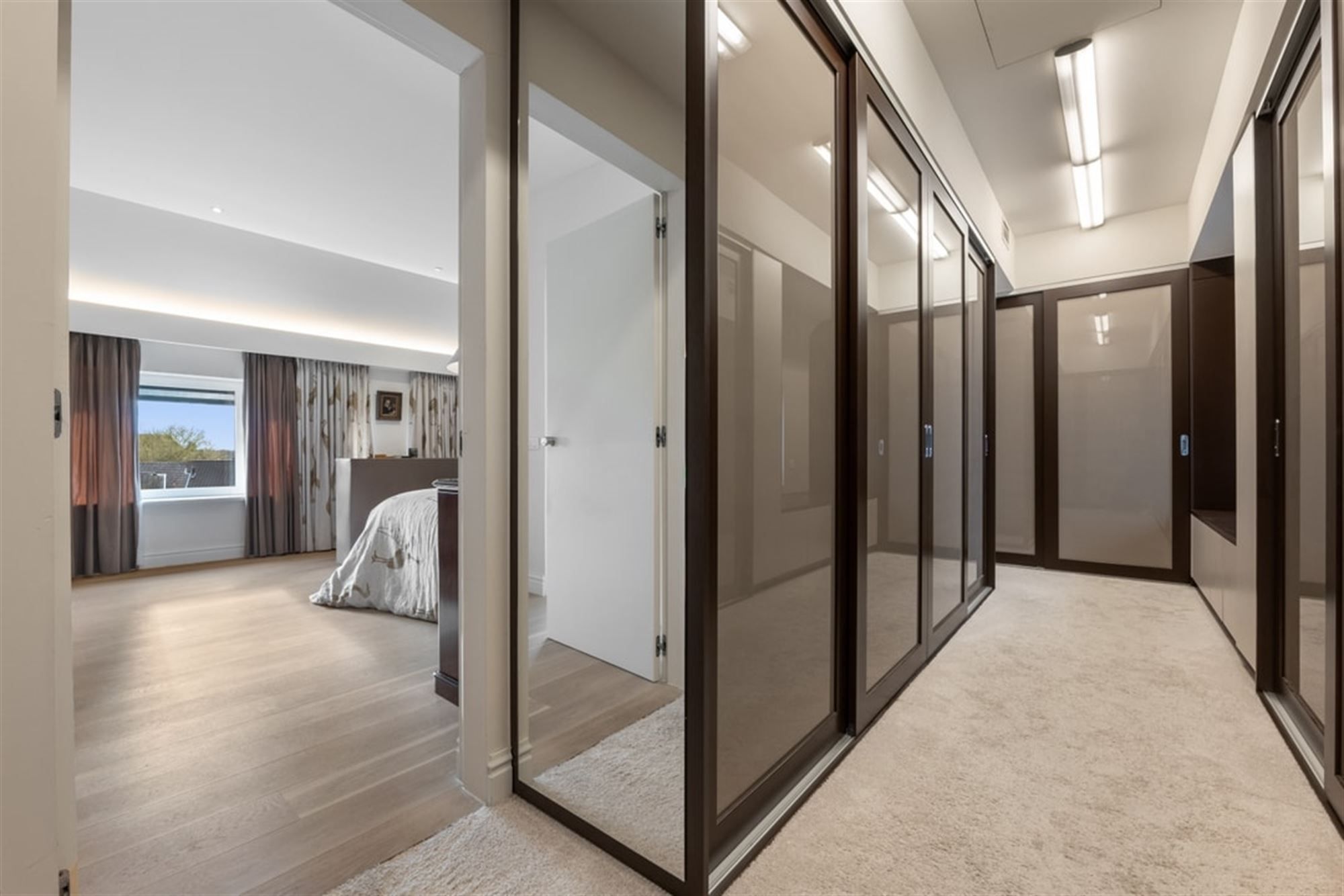 LUXUEUS APPARTEMENT VAN 365M² MET AFWERKING VAN HOOGSTE KWALITEIT IN TONGEREN foto 22