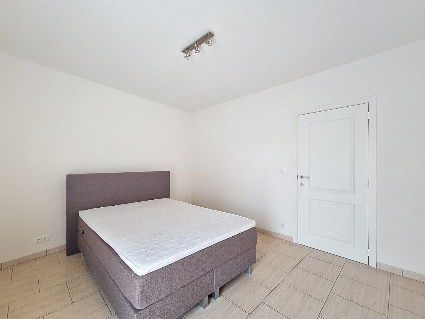 Gelijkvloers appartement met 1 slpk en garage foto 7