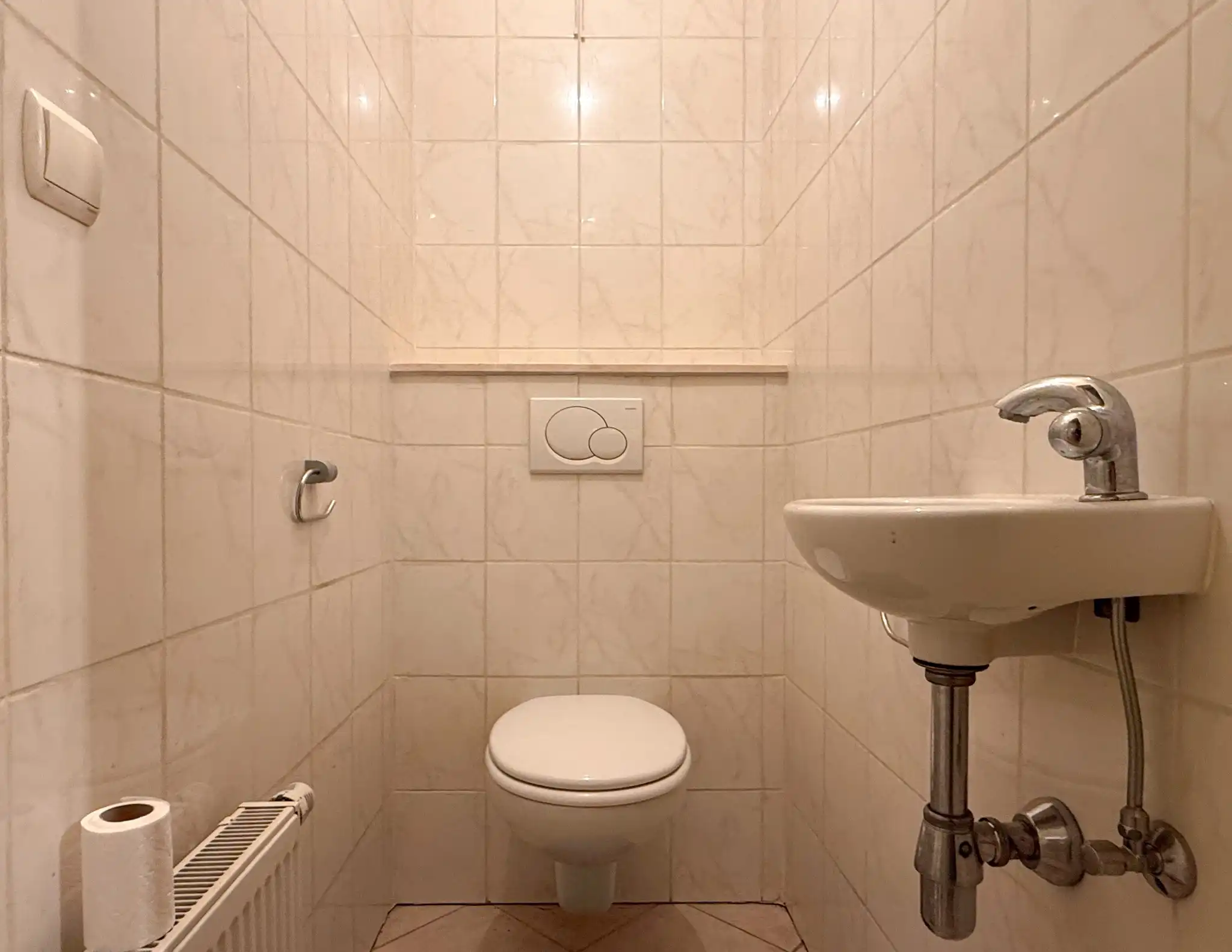 Appartement met twee slaapkamers en garage in het hartje van Beveren foto 7