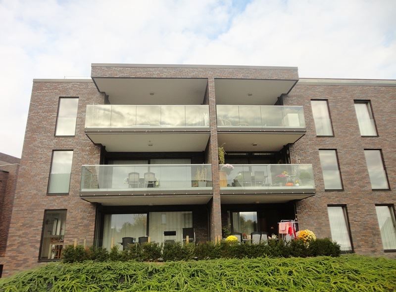 Mooi appartement met 2 slaapkamers en groot terras foto {{pictureIndex}}
