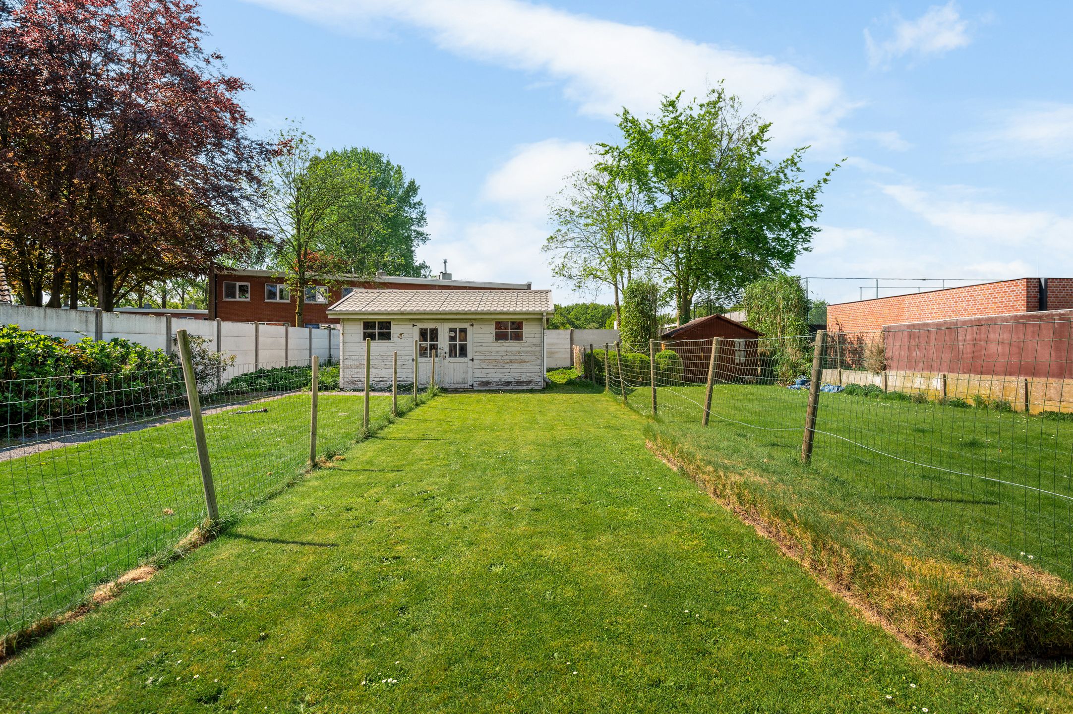 Instapklare rijwoning in het centrum van 's Gravenwezel. foto 21