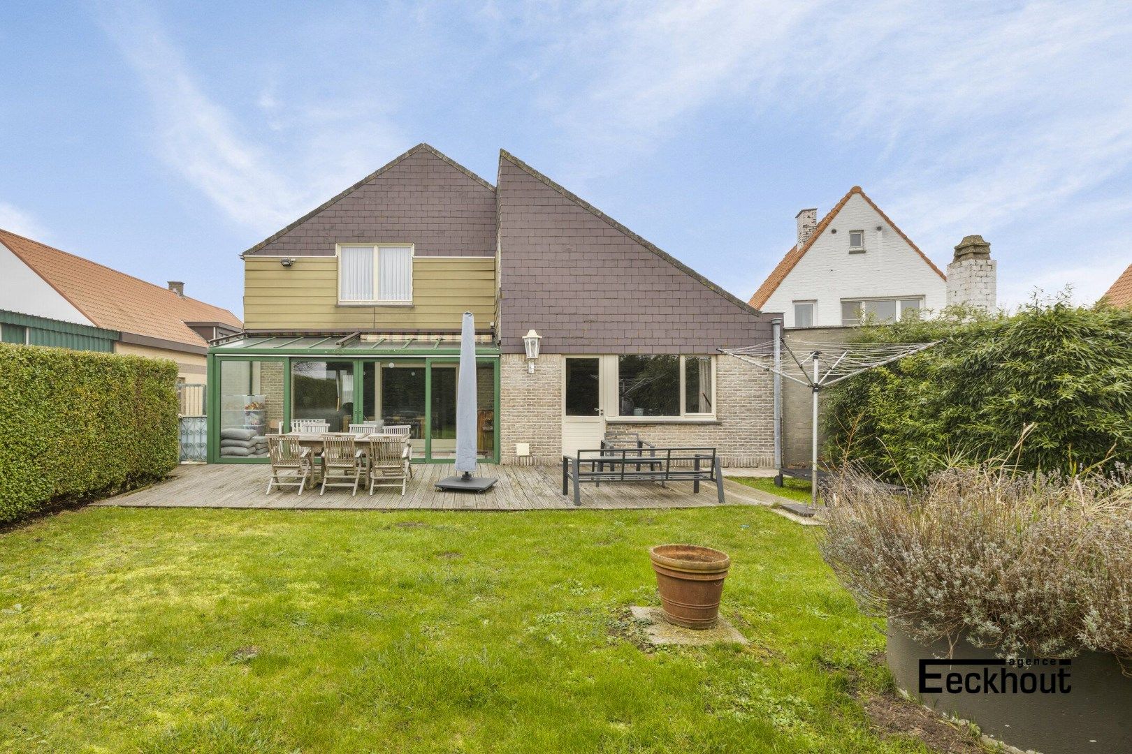 Uitzonderlijke, ruime villa met grote loods/werkplaats op een perceel van 5732 m²! foto 13