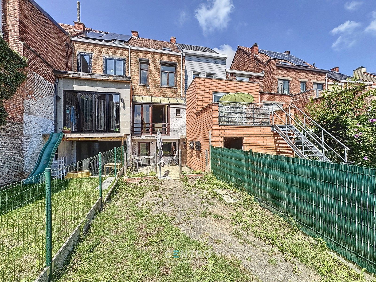 Ruime woning met 3 slpks met grote tuin en UITWEG ACHTERAAN! foto 20