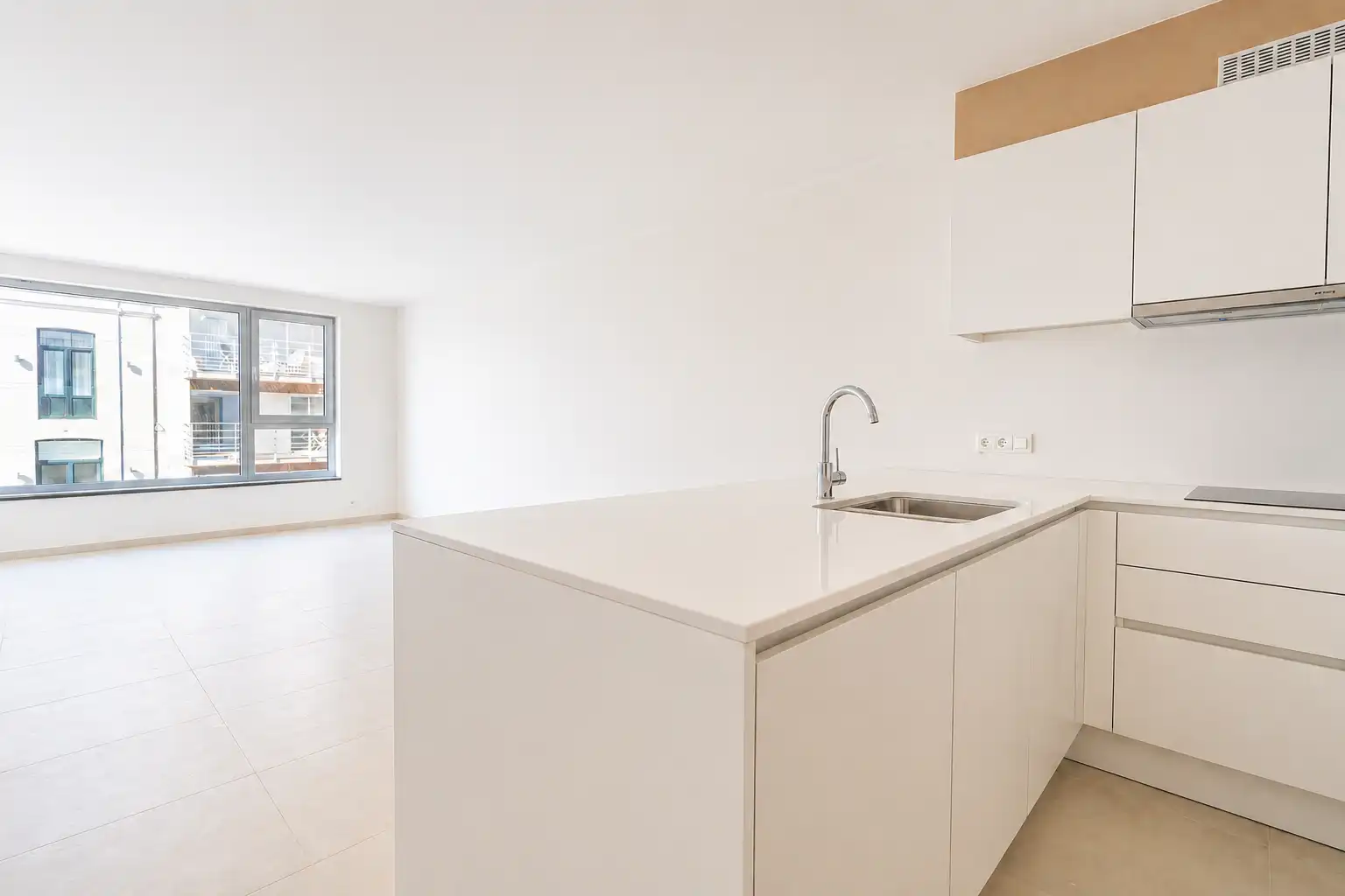 Prachtig 1-slaapkamerappartement met hoogwaardige afwerking, lichtrijke leefruimte en groot terras. foto 9