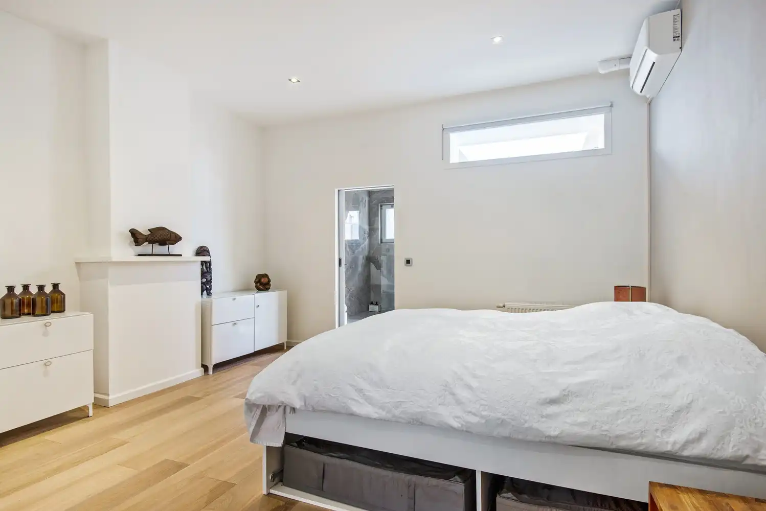 Instapklare woning met gezellige stadstuin foto 17