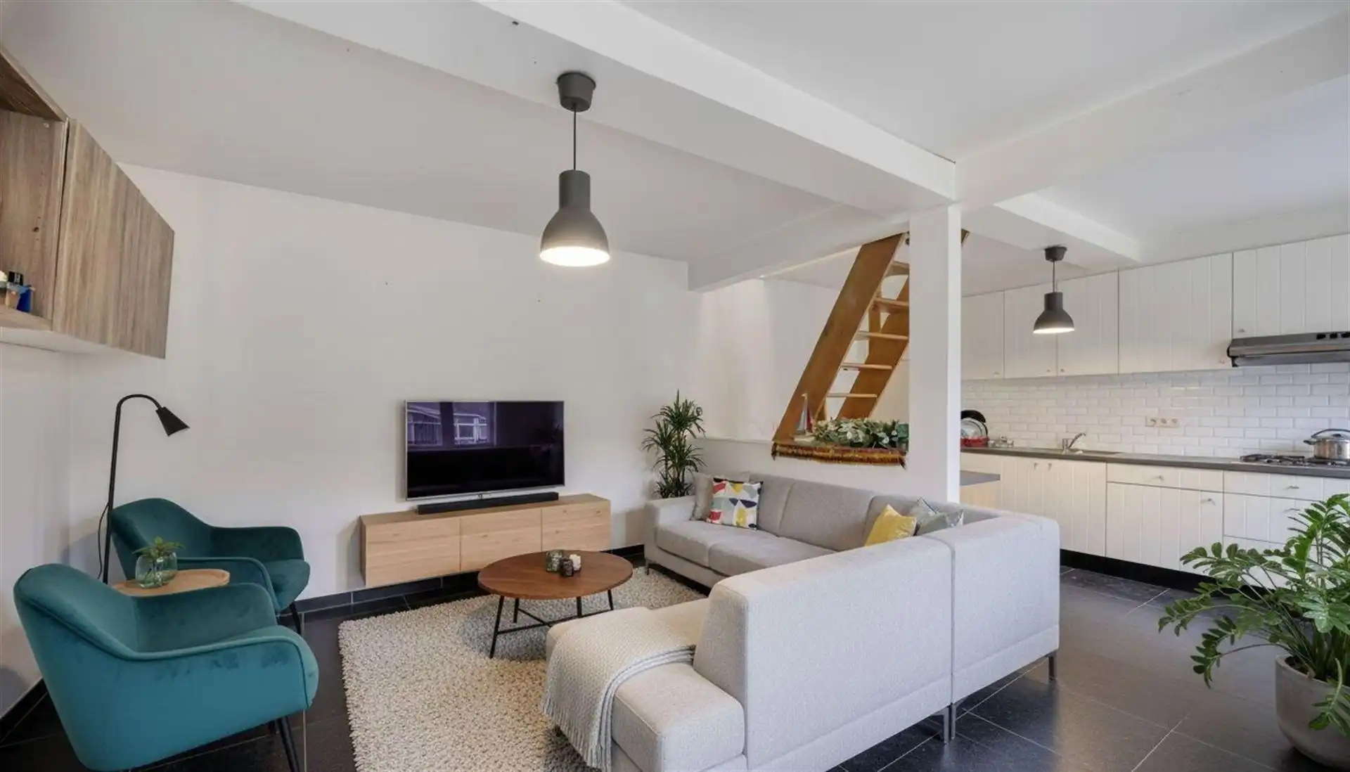 Uniek opbrengsteigendom/woonst van 65 m² op een toplocatie foto 3