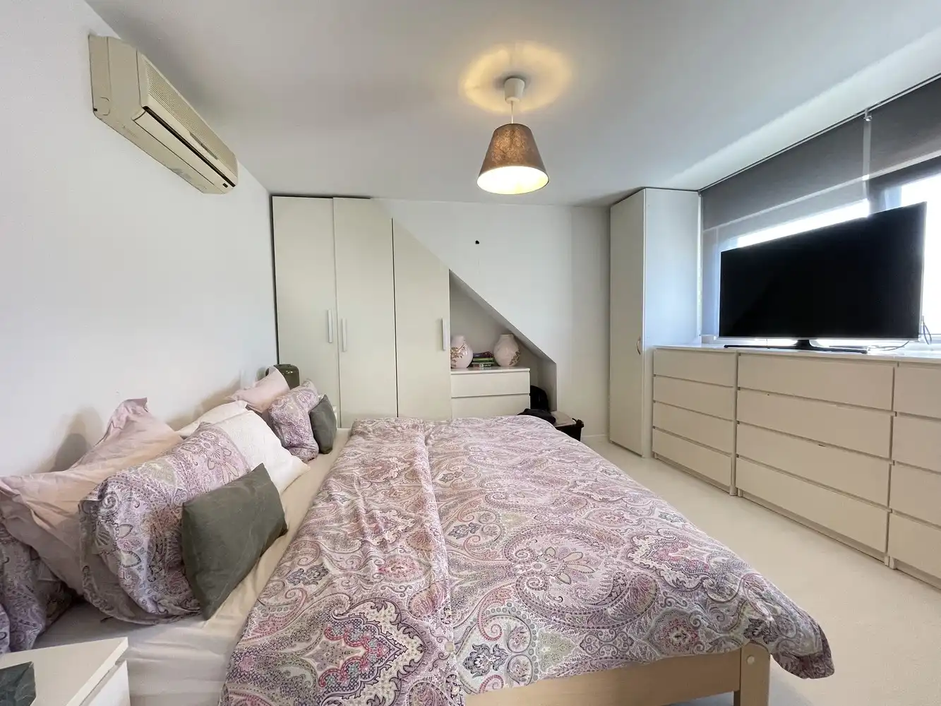 Halfopen bebouwing bestaande uit polyvalent gelijkvloers met woonst foto 20