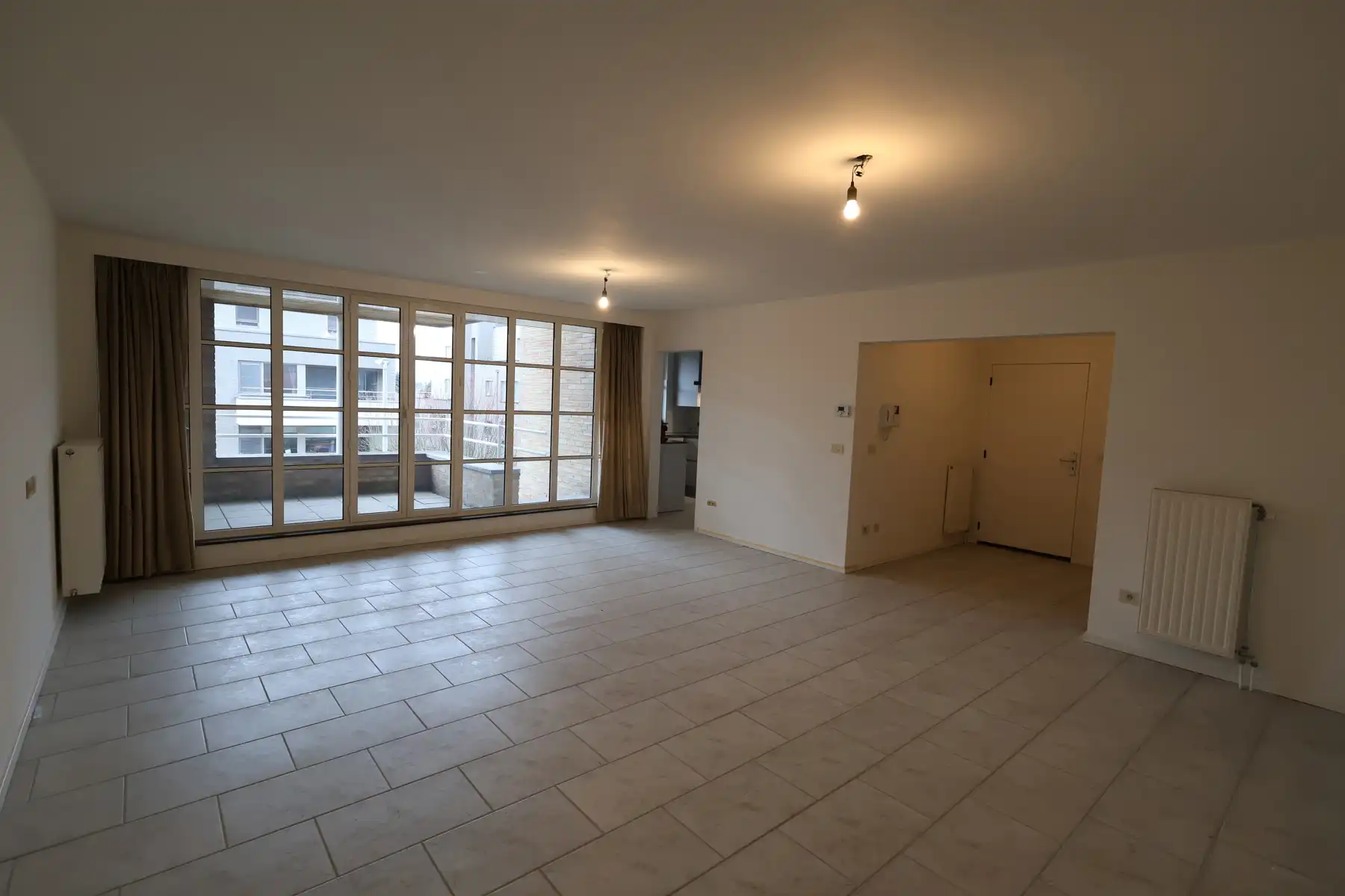 Een gerenoveerd appartement op de 2de verdieping van 102m² met 2 slaapkamers en terras. foto 2