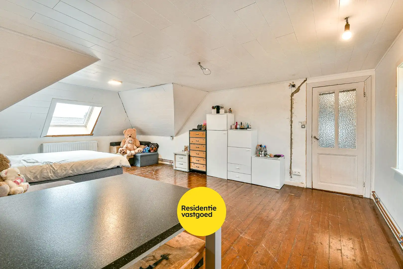 Vlot bereikbare villa met 4 slaapkamers foto 10