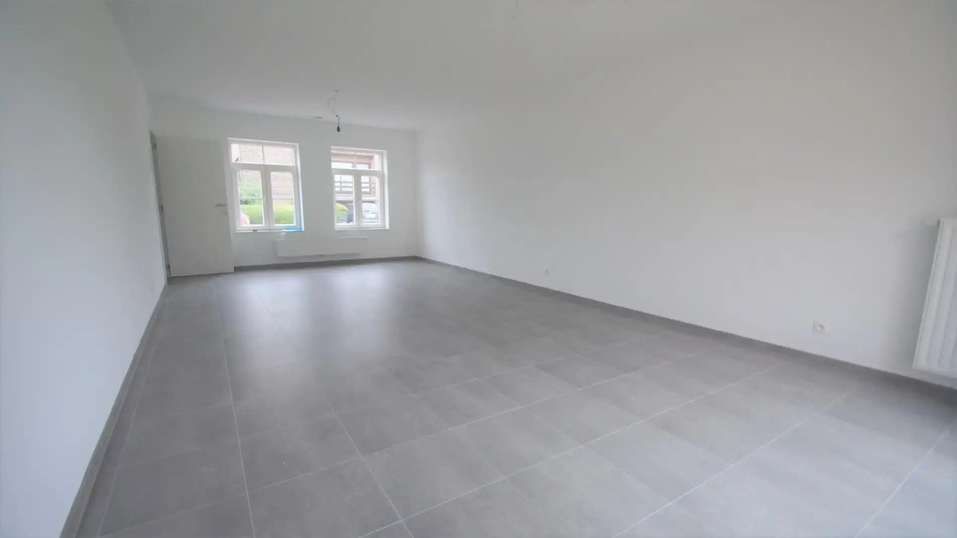 Zeer recente woning met 3 ruime slpks, tuin en terras foto 3