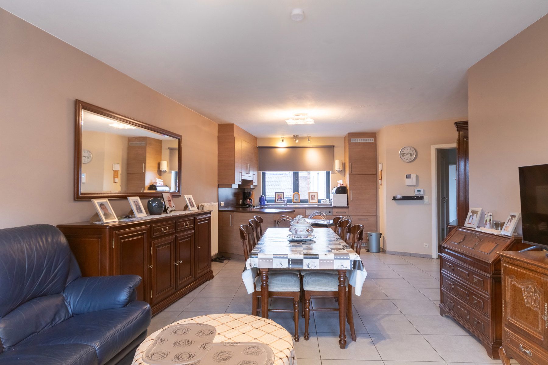 Goed onderhouden appartement met 2 slaapkamers en garage foto 5