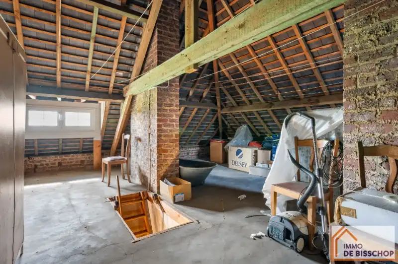 Karaktervolle woning met 3 slaapkamers, grote tuin en garage foto 16