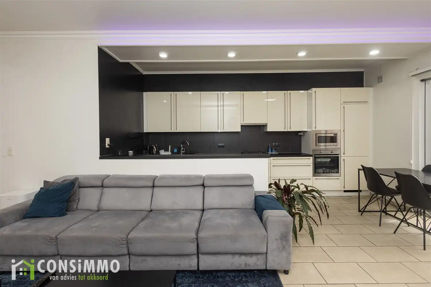 Woonst met handelspand op centrale ligging in Genk-Bret foto 12