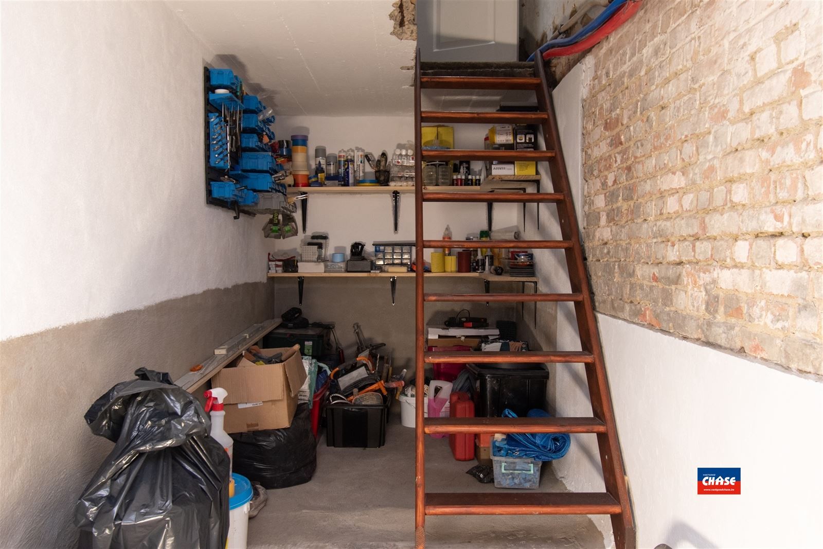 Instapklare woning met 4 slaapkamers + tuin foto 18