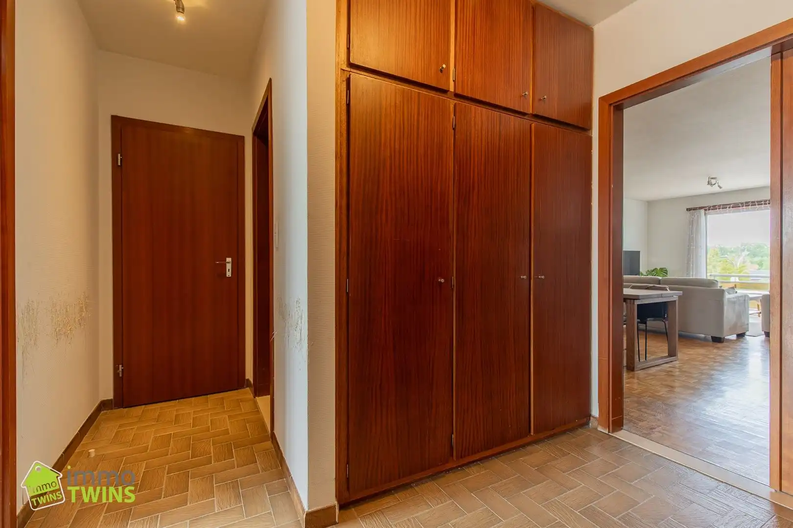 Ruim en instapklaar appartement (105 m²) met garage nabij het centrum van Dendermonde foto 16