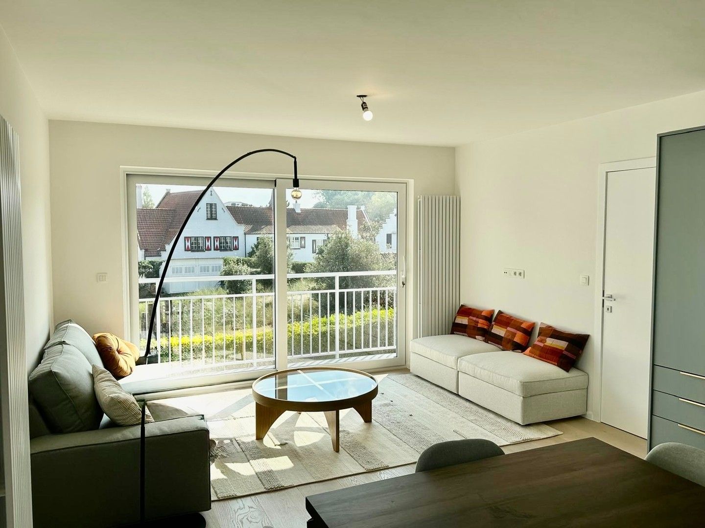 Appartement met twee slaapkamers, volledig gerenoveerd, op wandelafstand van het strand van Duinbergen. foto 2