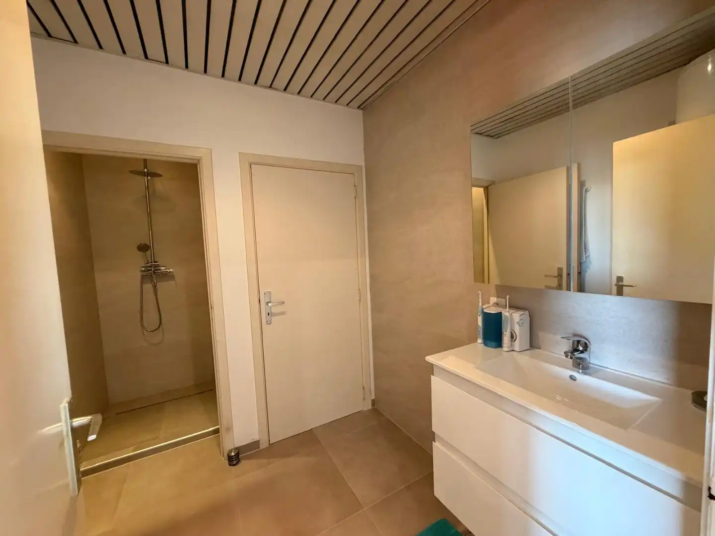 Instapklare studio in Halle met 1 slaapkamer foto 7