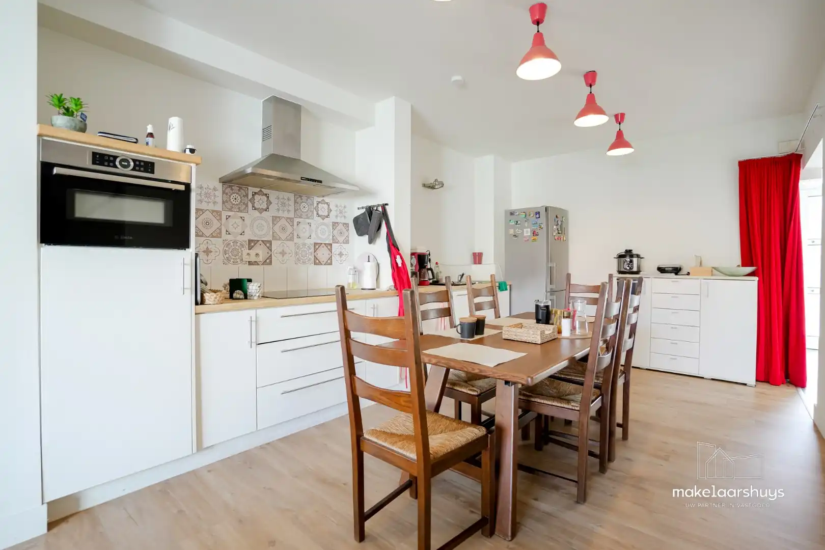 Instapklare woninig nabij het UZ met 3 kamers en tuin foto 3