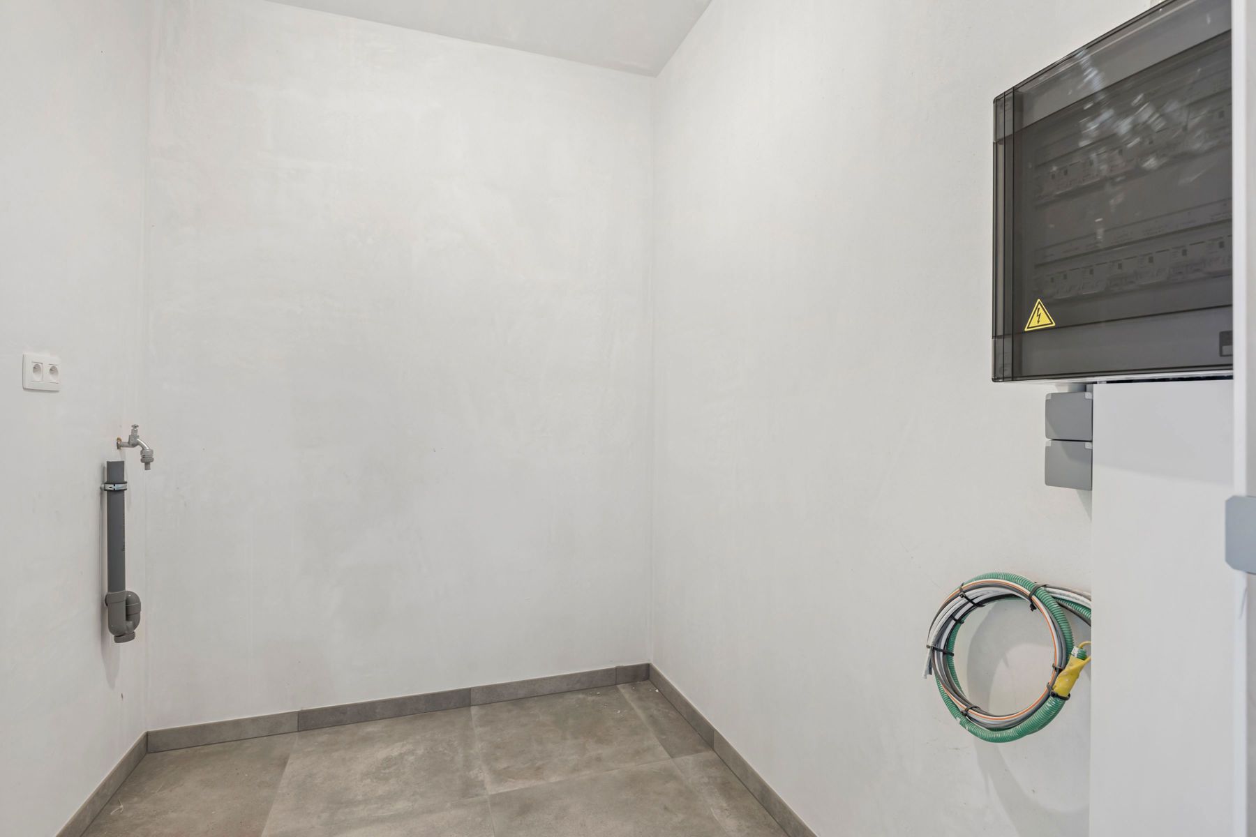 Nieuwbouwappartement met zéér ruim terras en groen zicht foto 20