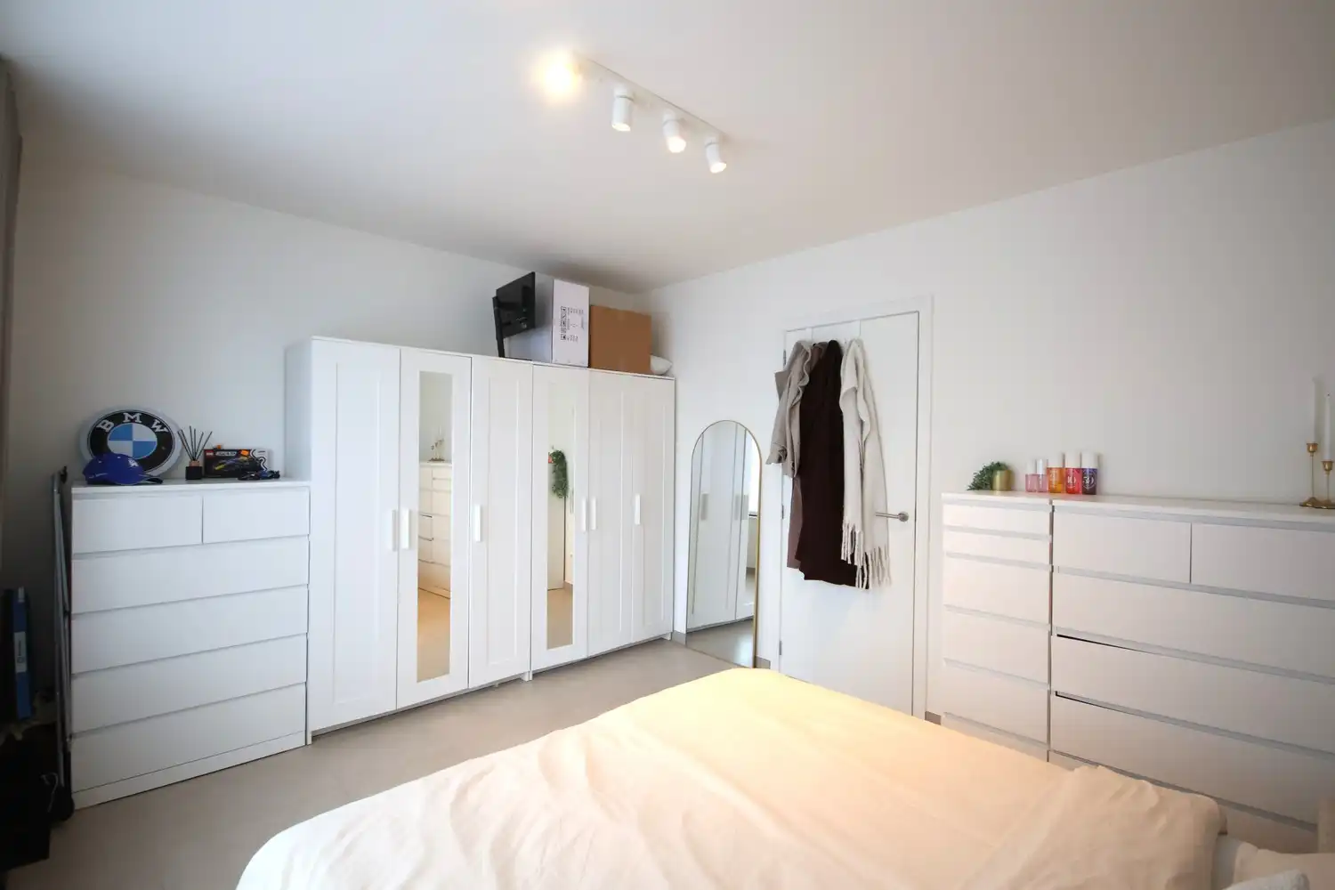 Modern vernieuwd gelijkvloers appartement met 1 slaapkamer en ruime tuin foto 13