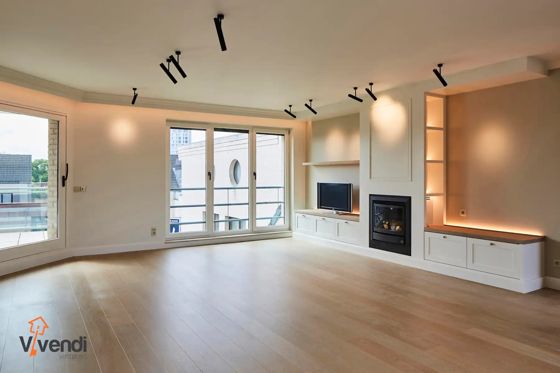 Luxe Penthouse van ca. 185 m² – Volledig gerenoveerd in 2024 foto 3