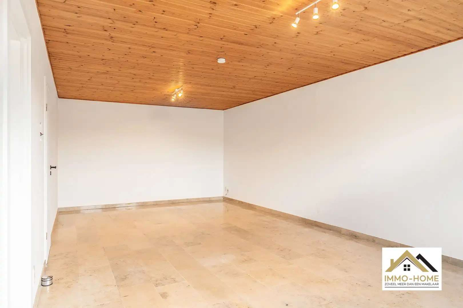 Gerenoveerd 2 slaapkamerappt !!! foto 4