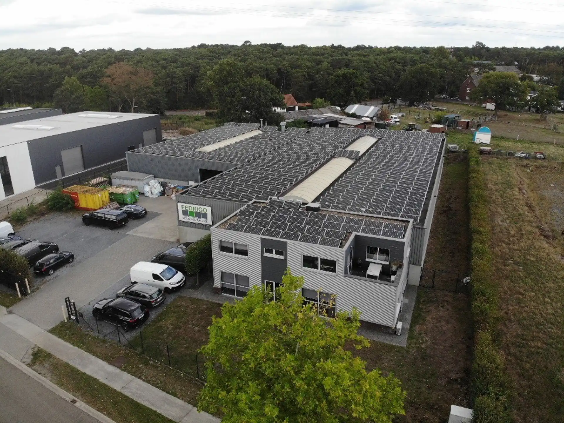 SEMI-INDUSTRIEEL GEBOUW MET APPARTEMENT foto 19