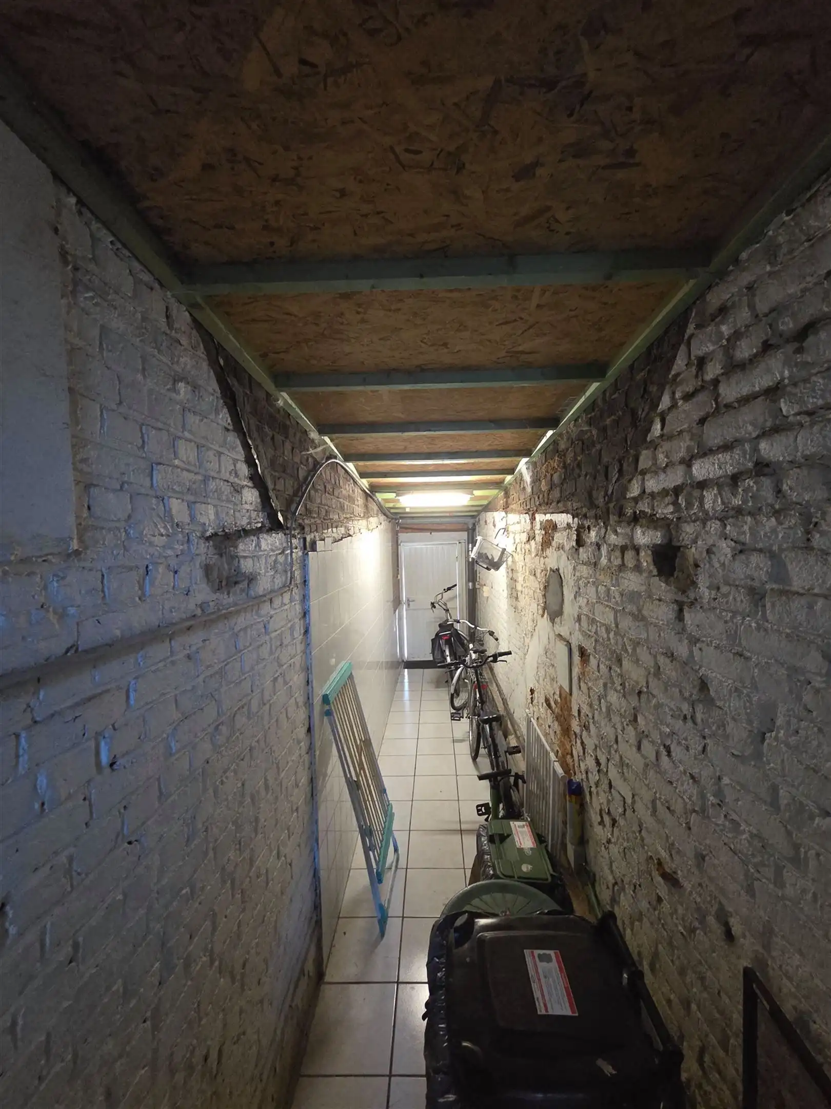 Ruime woning met garage, tuin en 3 slpks te landen. foto 23
