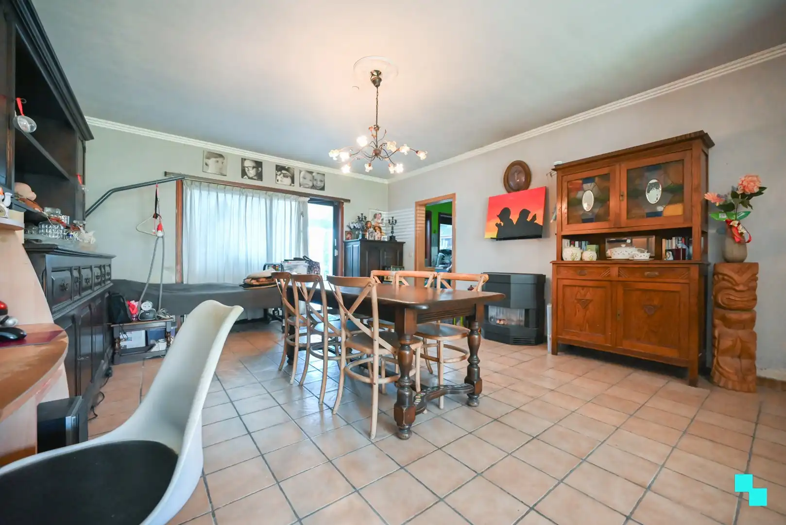Te renoveren eengezinswoning met vier slaapkamers en ruime tuin foto 7