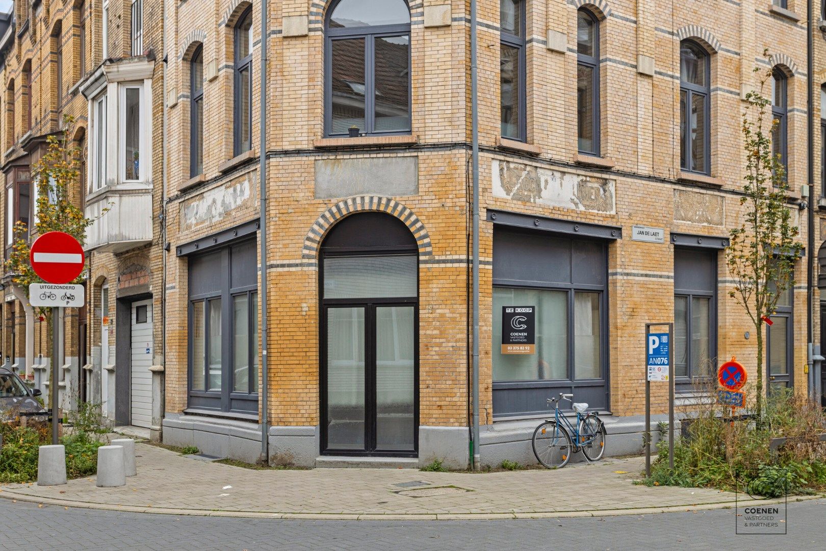 Instapklaar app met 1 slpk en een bew. opp. van 59 m² met zeer veel lichtinval op een centrale ligging te Borgerhout. foto 2