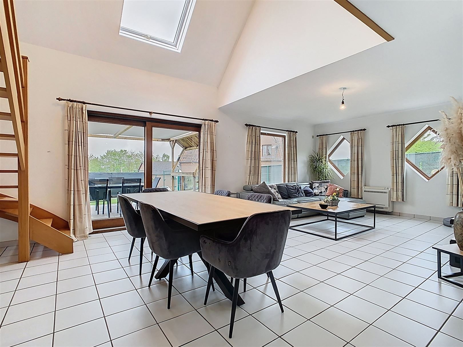 Mooie woning, 3 slpks, terrassen, jacuzzi, tuin, 10a 82ca foto 14