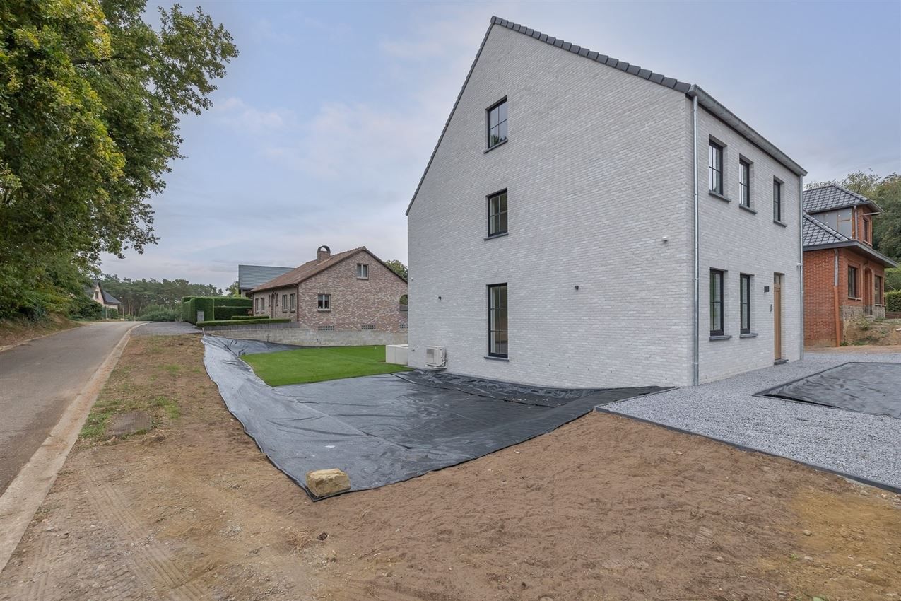 Nieuwbouwwoning 4slk - E10 op rustige ligging foto 35