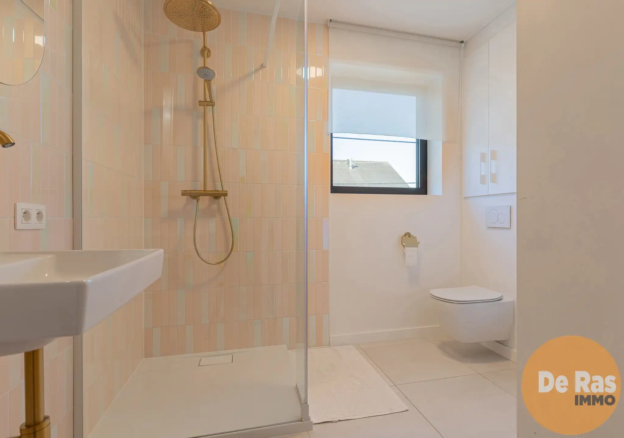 WICHELEN - Exclusief gerenoveerde woning met 4 slaapkamers foto 19