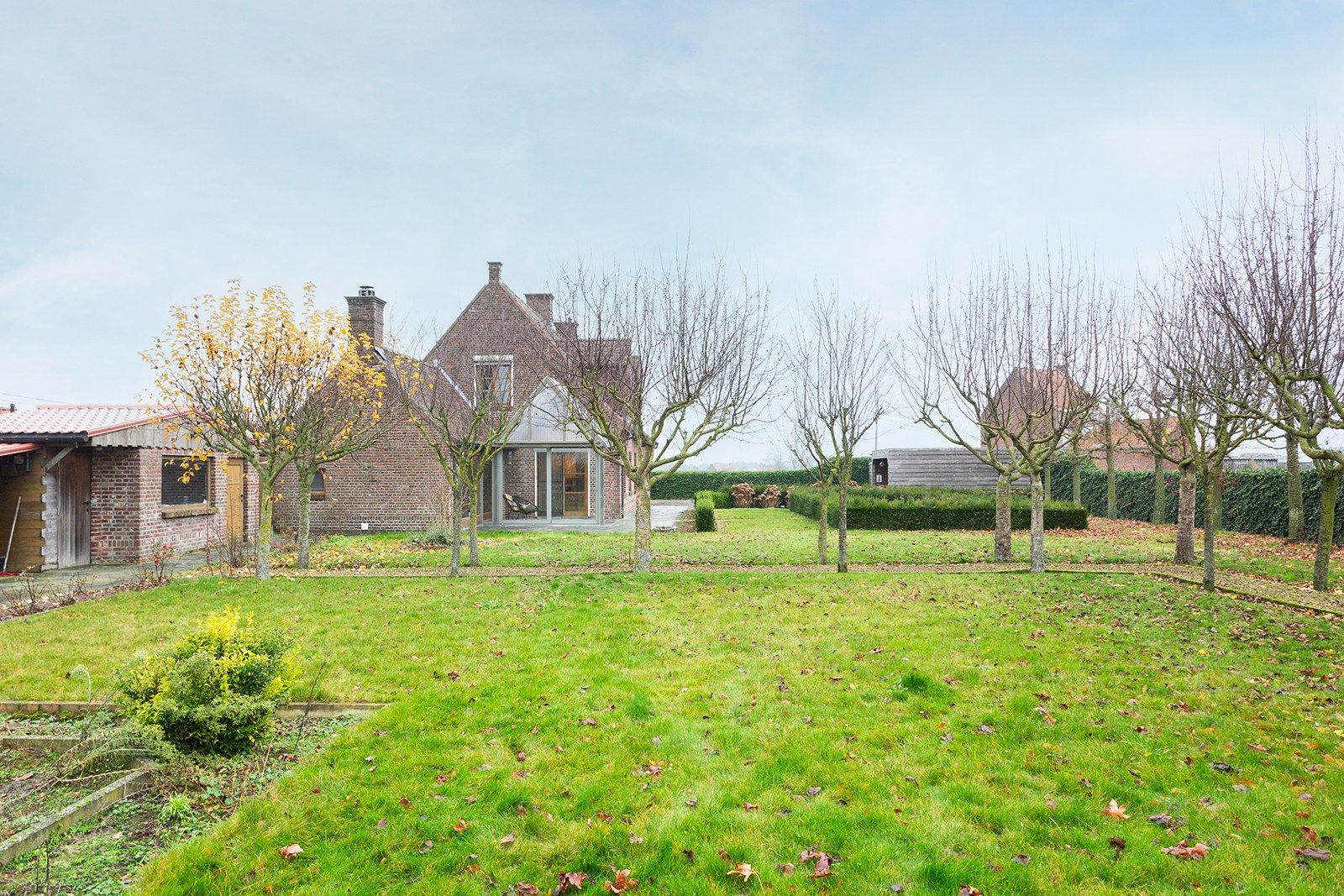 Charmante gezinswoning op 6.217 m² foto 26