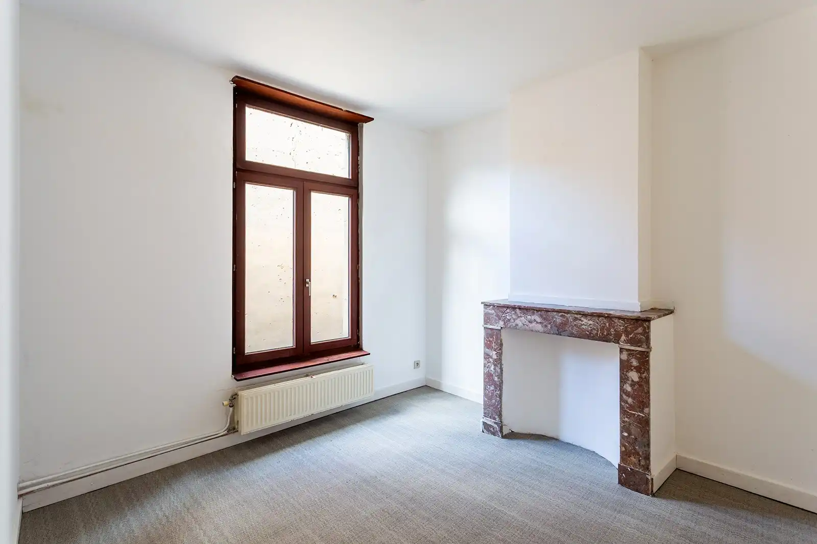 Woning met 6 slaapkamers, volledig naar eigen smaak renoveren foto 17