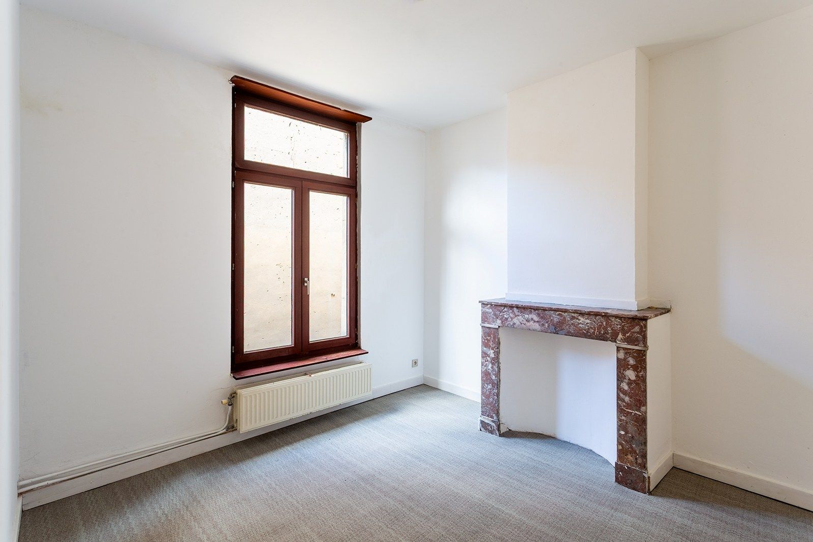 Woning met 6 slaapkamers, volledig naar eigen smaak renoveren foto 17