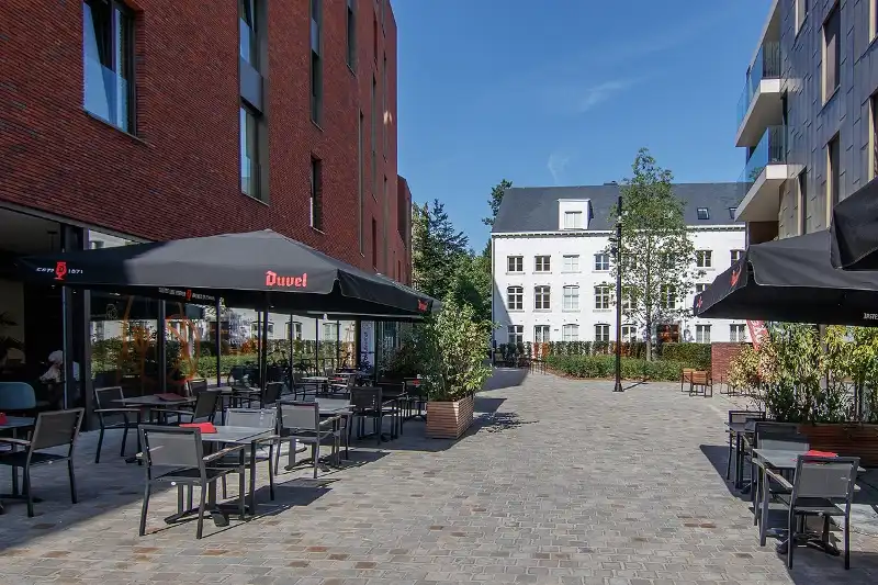 Moderne serviceflat met 2 ruime slaapkamers, 2 badkamers en een uitnodigend terras op een TOP locatie in het centrum van Hasselt foto 21