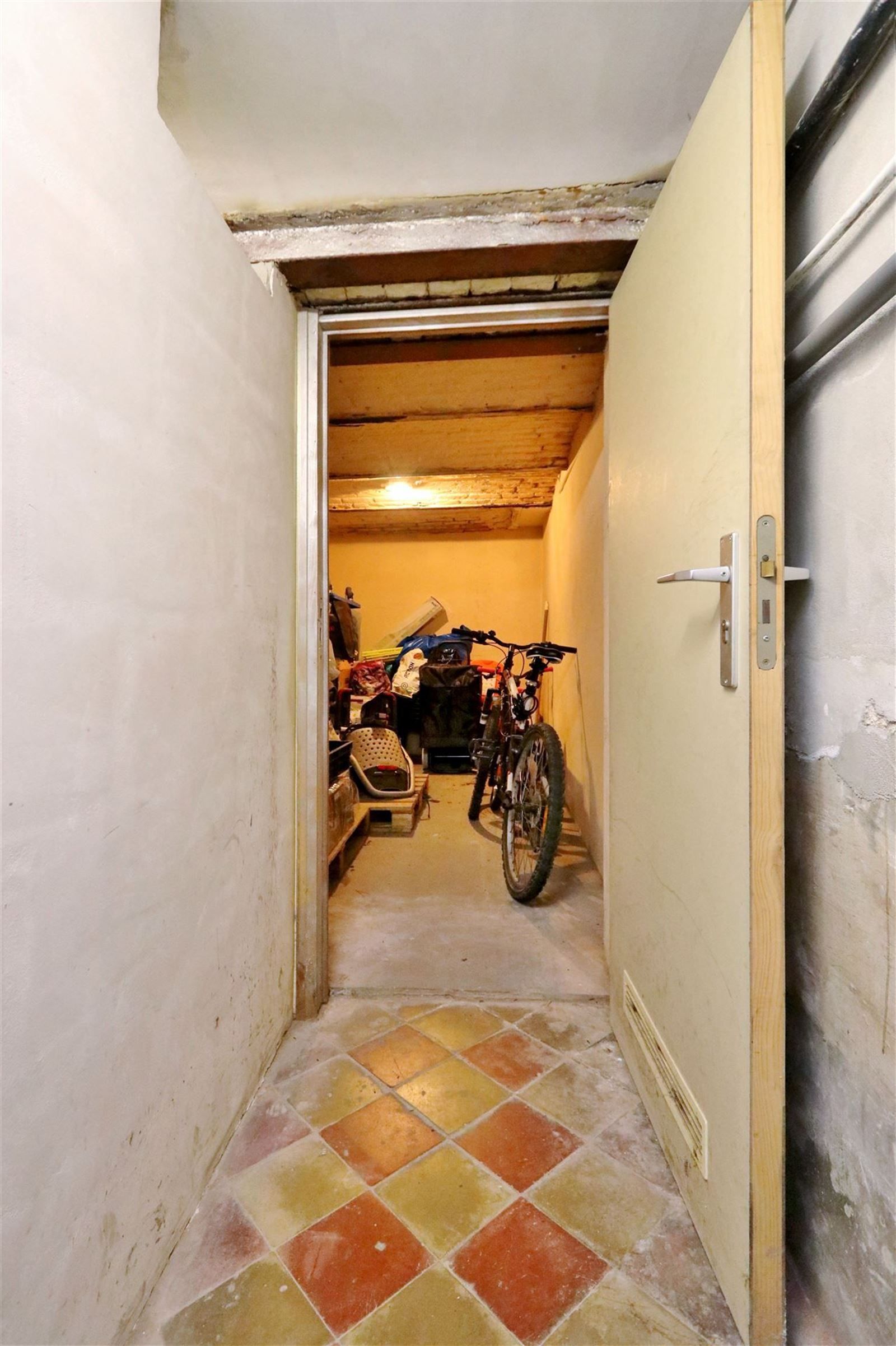 Appartement met 2 slaapkamers, ingerichte zolder en kelder foto 14