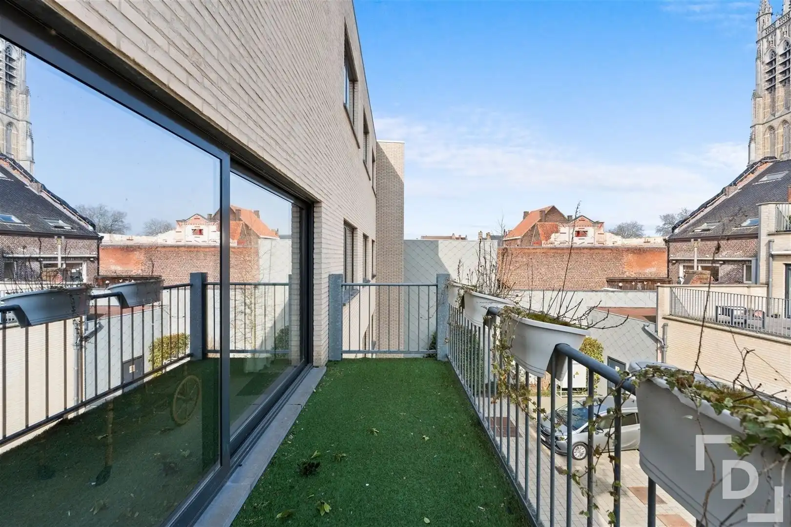 Appartement van 300m² met garage op toplocatie in Ieper foto 8